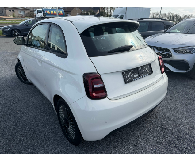 Fiat 500e applecarplay 12 maanden waarborg Autohandel Moreno