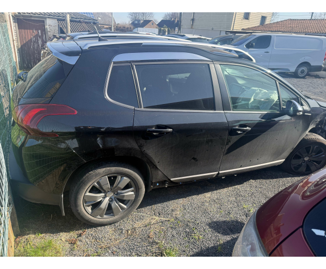 Peugeot 2008 2008 1.2 active S ongevalwagen Autohandel Moreno
