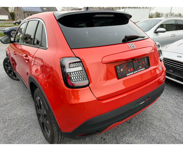 Fiat 600 e-600 62 kWh La Prima 12 Maanden waarborg Autohandel Moreno