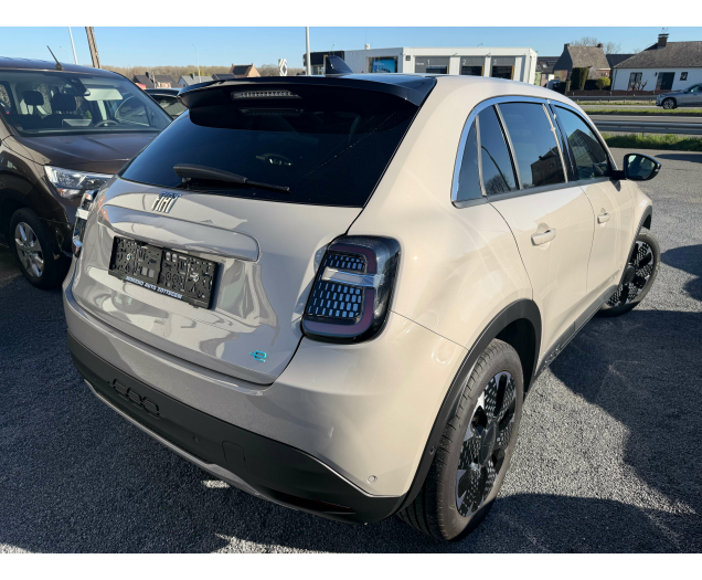 Fiat 600 e-600 54 kWh La Prima 12 Maanden waarborg Autohandel Moreno