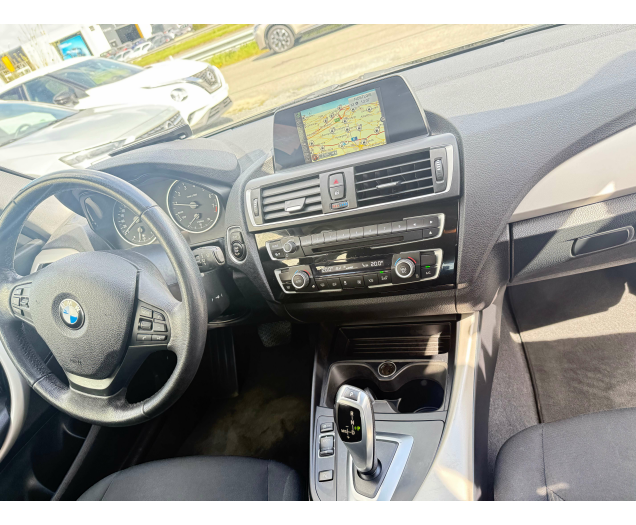 BMW 118 118iA navi camera 12 maanden waarborg Autohandel Moreno
