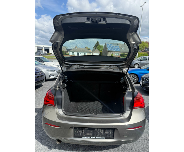 BMW 118 118iA navi camera 12 maanden waarborg Autohandel Moreno