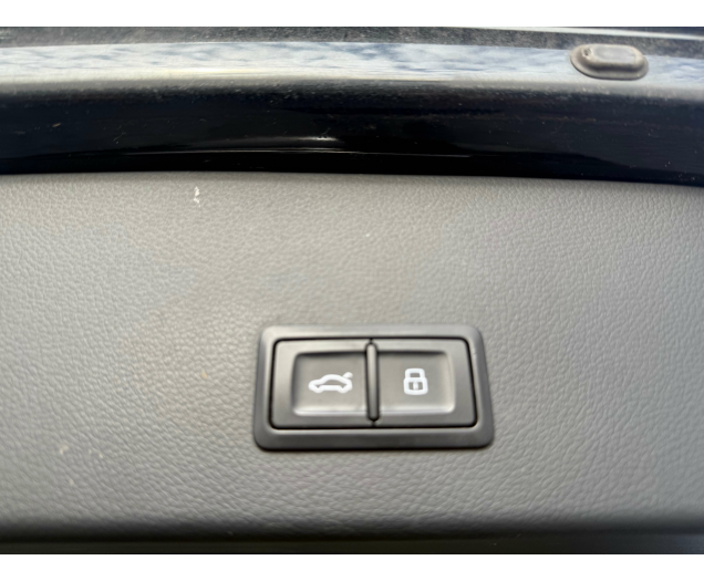 Audi A6 A6 Avant 2.0 TDi ultra S tronic panodak 12 Maanden waarborg Autohandel Moreno