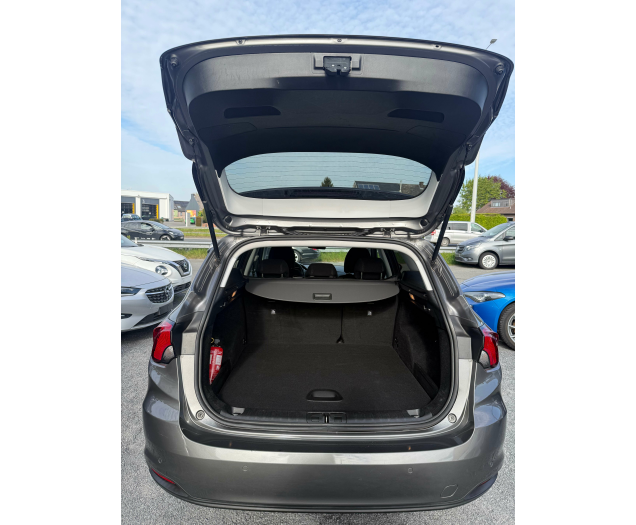 Fiat Tipo Tipo SW 1.4 Turbo Lounge 12 Maanden waarborg Autohandel Moreno