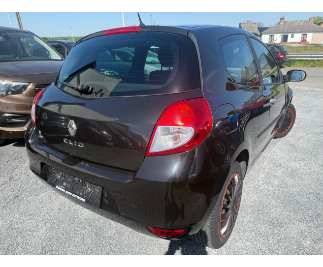 Renault Clio Clio 1.2i Authentique airco 12 Maanden waarborg Autohandel Moreno