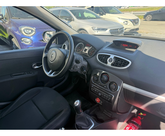 Renault Clio Clio 1.2i Authentique airco 12 Maanden waarborg Autohandel Moreno