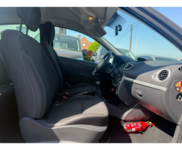 Renault Clio Clio 1.2i Authentique airco 12 Maanden waarborg Autohandel Moreno