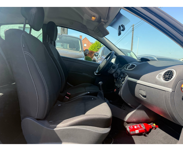 Renault Clio Clio 1.2i Authentique airco 12 Maanden waarborg Autohandel Moreno