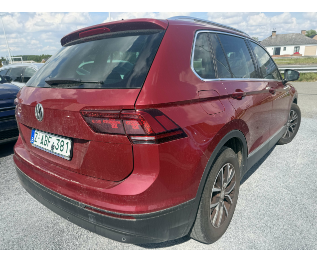 Volkswagen Tiguan Tiguan 2.0 TDi Comfortline panodak Autohandel Moreno