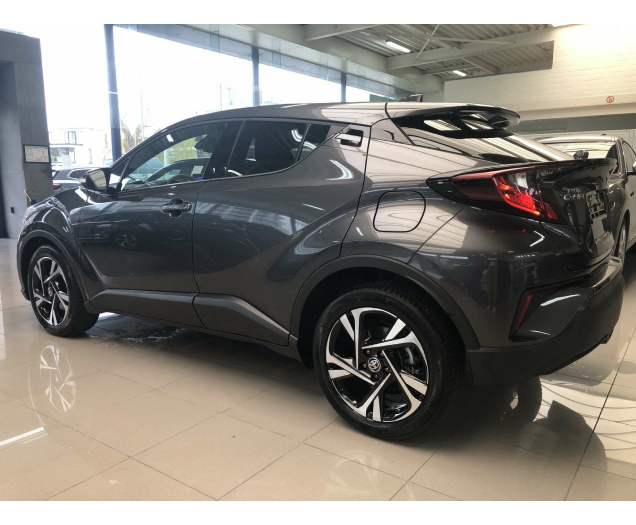 Toyota C-HR 1.8i HYBRIDE AUTOMAAT - NIEUW - 10 JR WAARBORG ! AMB Gent