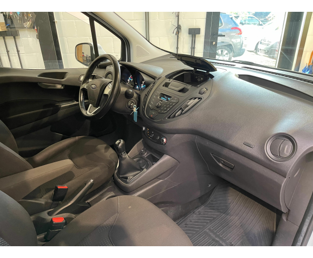 Ford TRANSIT COURIER  Autohandel Robby