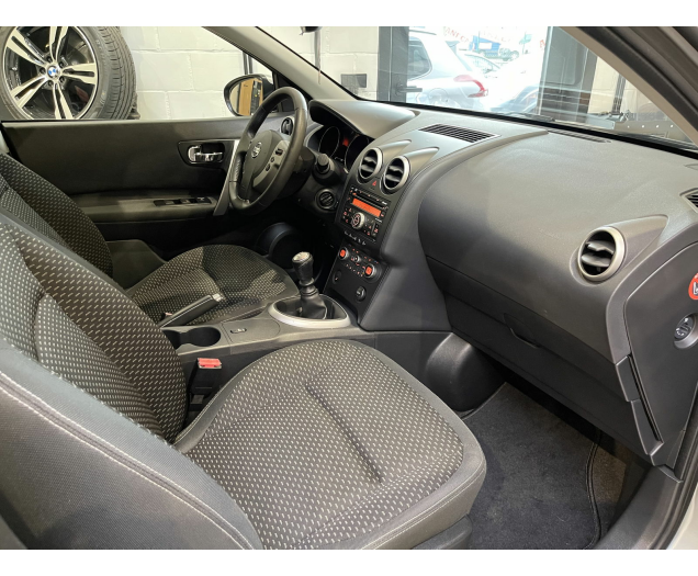 Nissan QASHQAI  Autohandel Robby