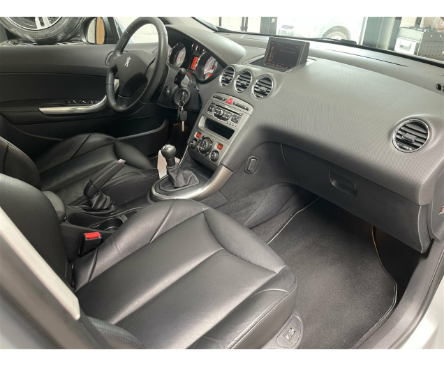 Peugeot 308  Autohandel Robby