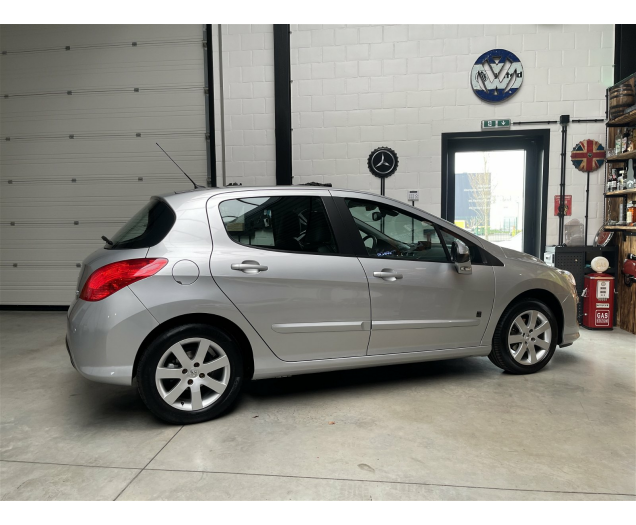 Peugeot 308  Autohandel Robby