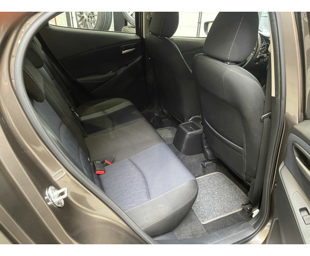 Mazda 2  Autohandel Robby