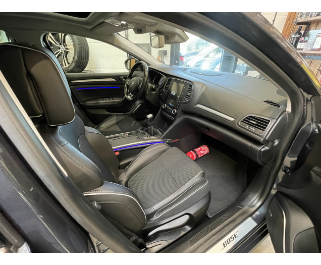 Renault MEGANE BOSE EDITION  Autohandel Robby