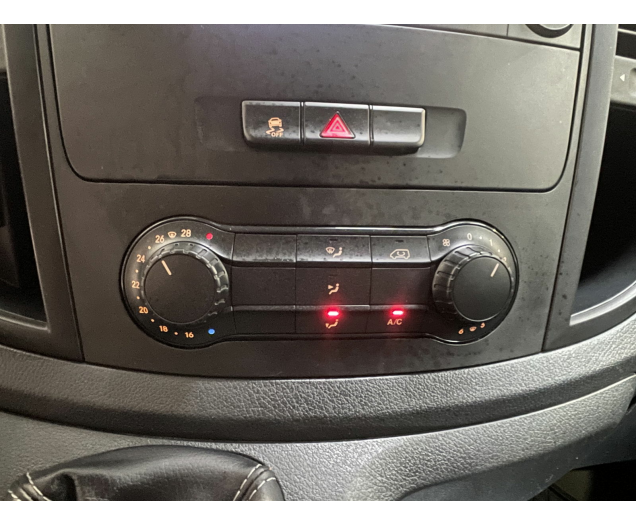 Mercedes VITO LIVHTEVRACHT Autohandel Robby