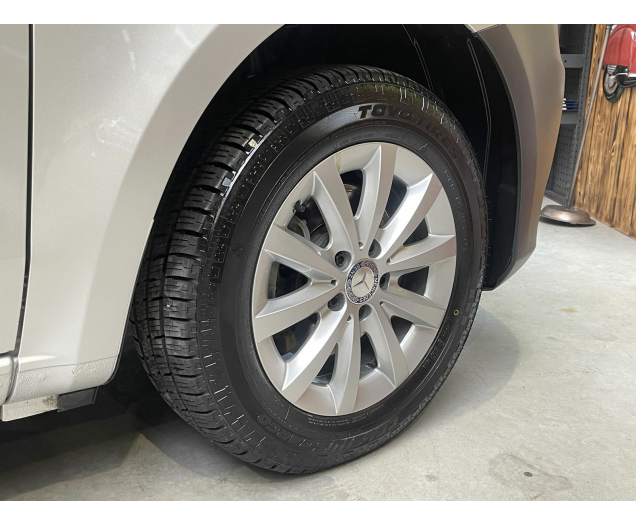 Mercedes VITO LIVHTEVRACHT Autohandel Robby