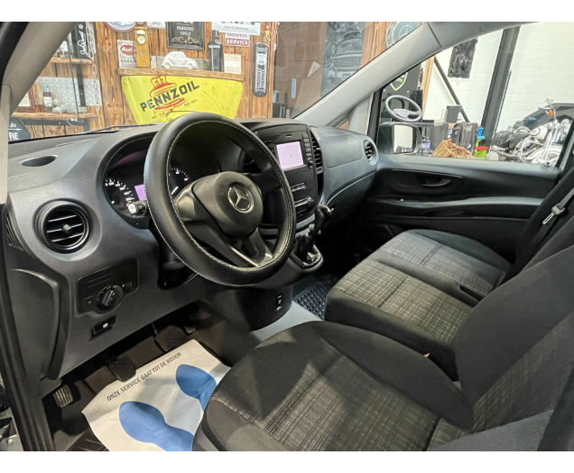 Mercedes VITO LIVHTEVRACHT Autohandel Robby