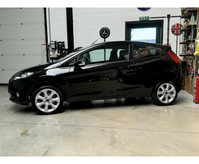 Ford FIESTA  Autohandel Robby