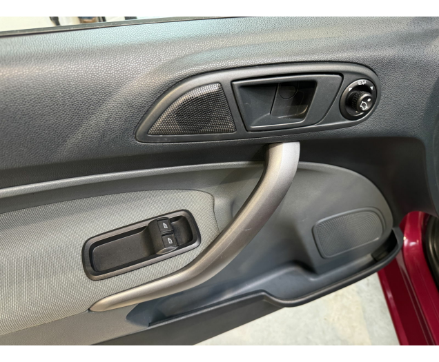 Ford FIESTA  Autohandel Robby