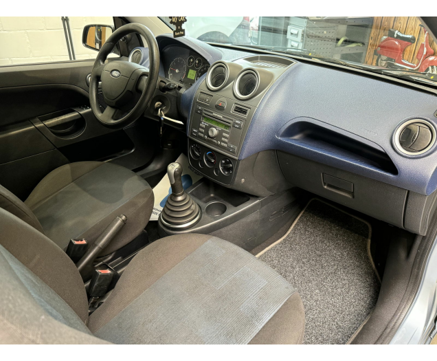 Ford FIESTA  Autohandel Robby