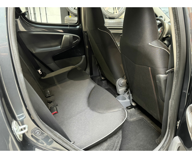 Peugeot 107  Autohandel Robby