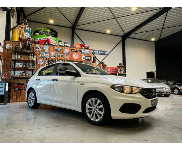 Fiat TIPO 1.4i Lounge Autohandel Robby