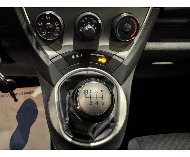Toyota VERSO-S  Autohandel Robby
