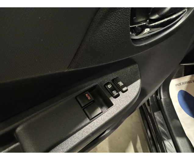 Toyota VERSO-S  Autohandel Robby