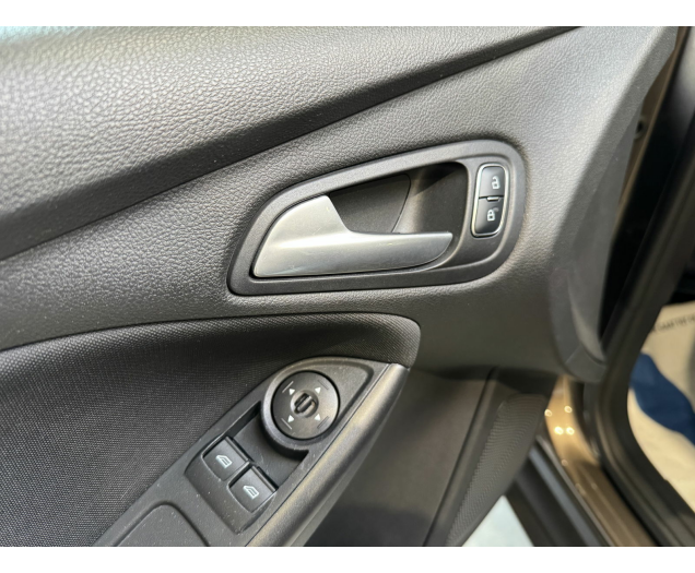 Ford FOCUS  Autohandel Robby