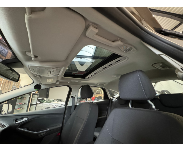 Ford FOCUS  Autohandel Robby