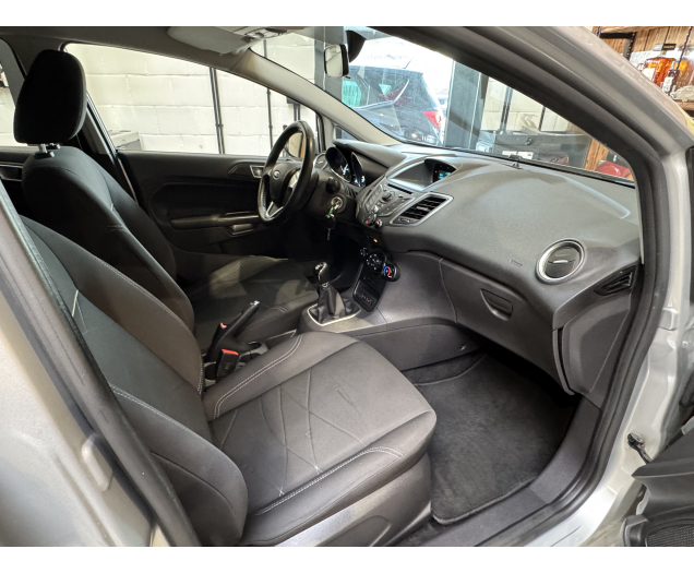 Ford FIESTA  Autohandel Robby