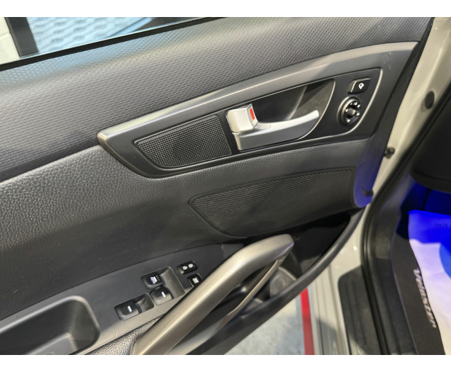 Hyundai VELOSTER  Autohandel Robby
