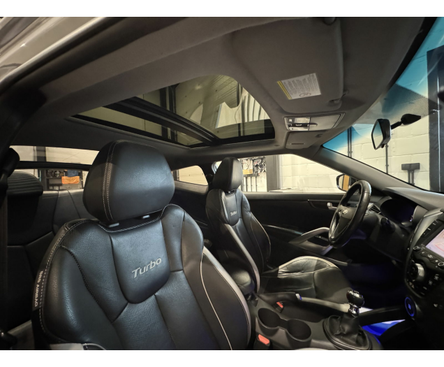 Hyundai VELOSTER  Autohandel Robby