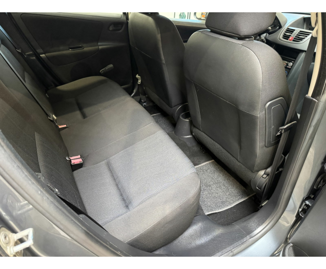 Peugeot 207  Autohandel Robby