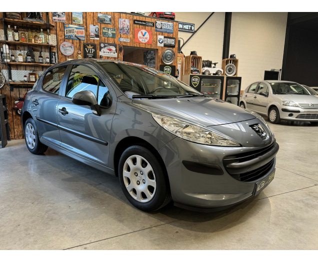 Peugeot 207  Autohandel Robby
