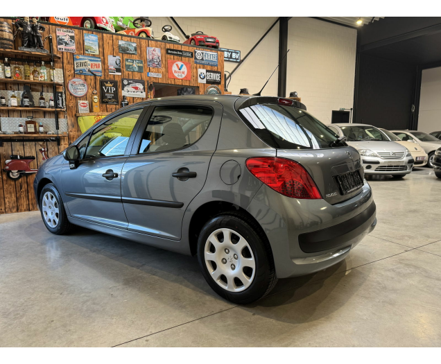 Peugeot 207  Autohandel Robby