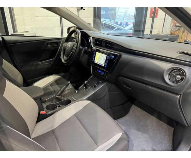 Toyota AURIS  Autohandel Robby