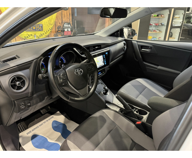 Toyota AURIS  Autohandel Robby