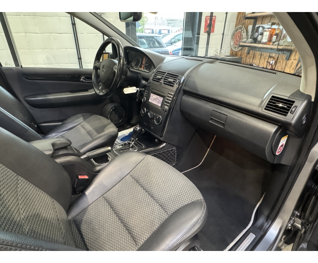 Mercedes   Autohandel Robby