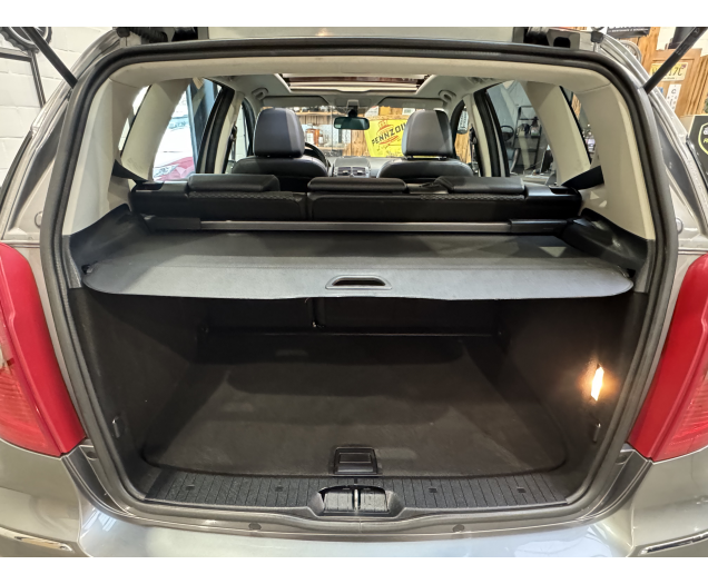 Mercedes   Autohandel Robby