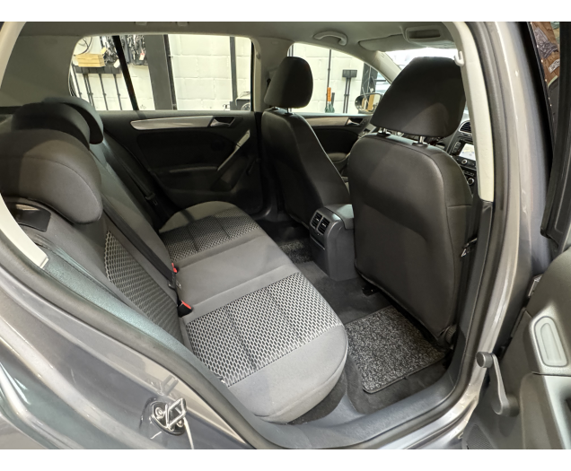 Volkswagen   Autohandel Robby