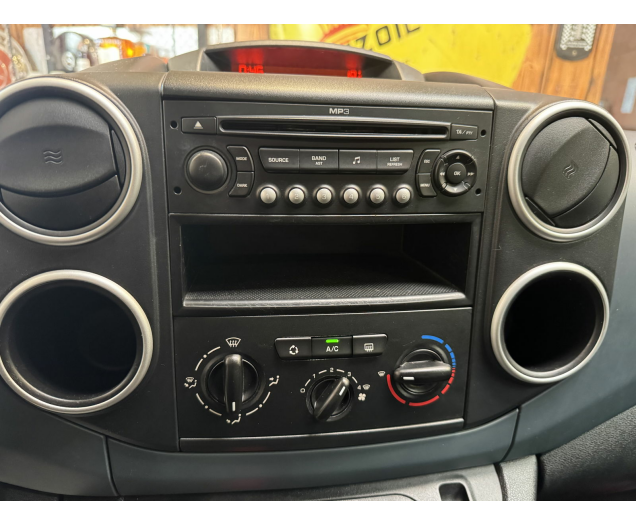 Peugeot   Autohandel Robby