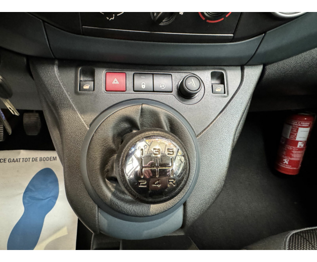 Peugeot   Autohandel Robby