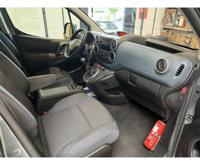 Peugeot   Autohandel Robby