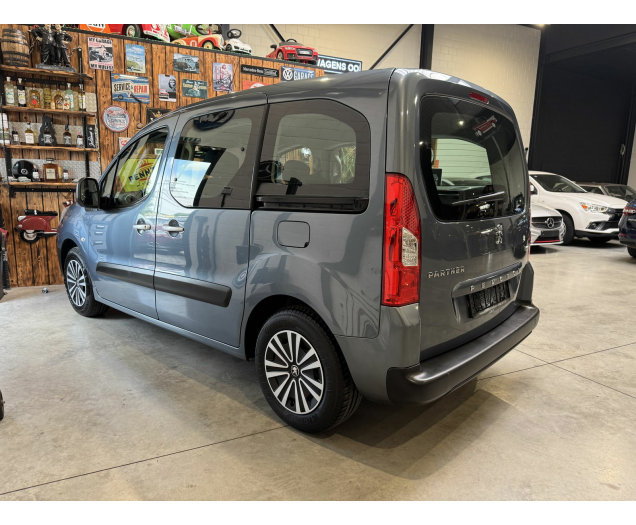 Peugeot   Autohandel Robby