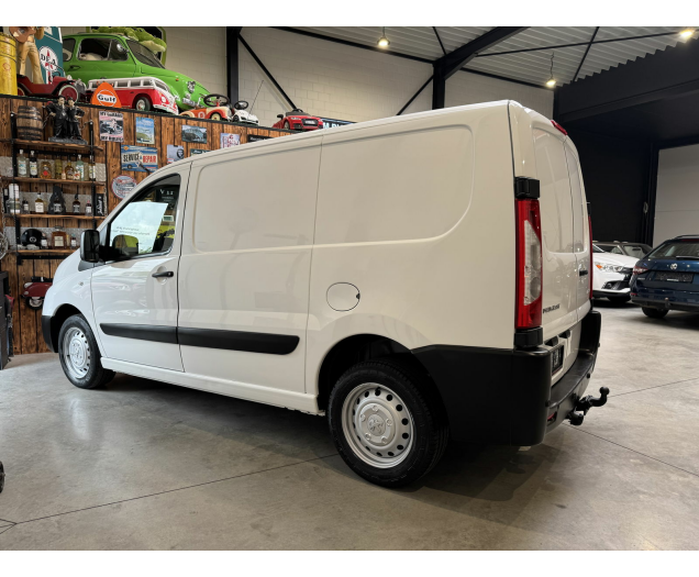 Peugeot   Autohandel Robby