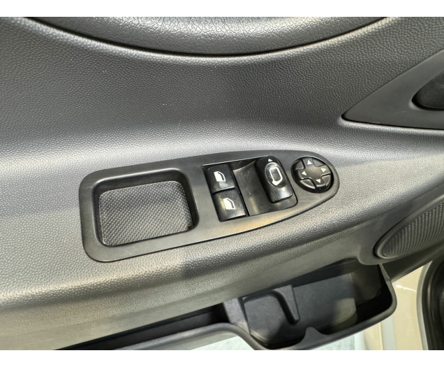 Peugeot   Autohandel Robby