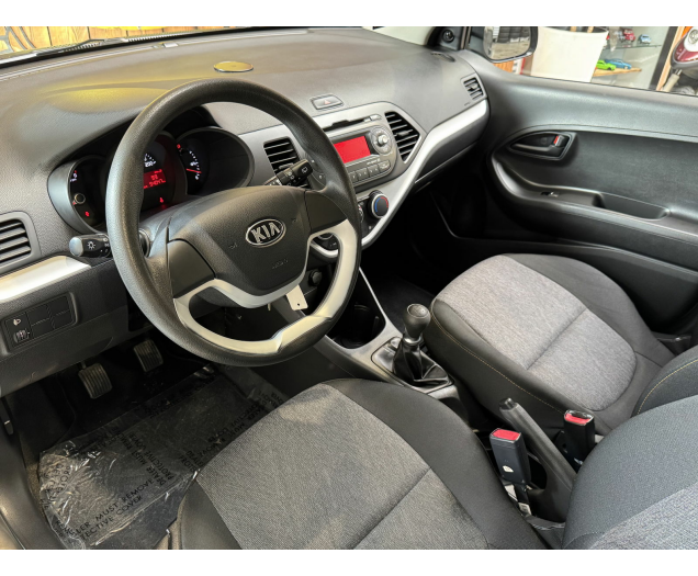 Kia   Autohandel Robby